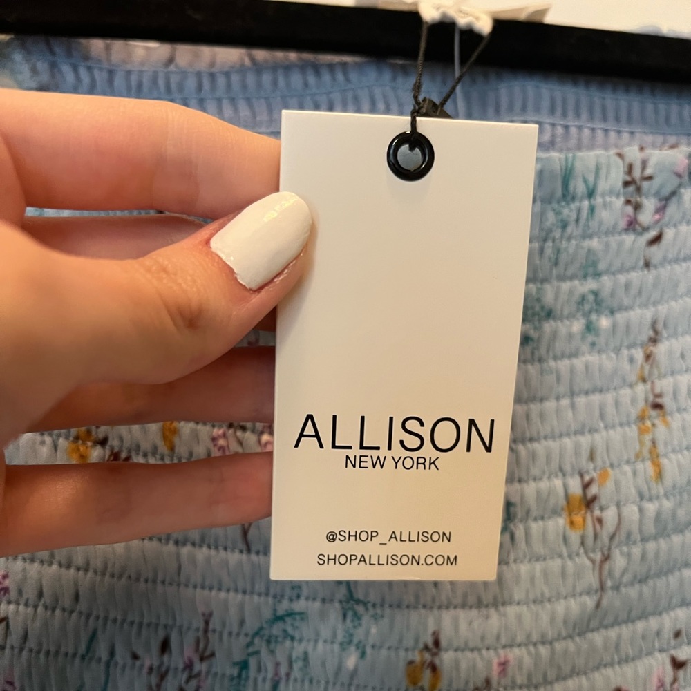 Brand new with tags allison New York light blue puff sleeve shirt - Picture 3 of 6